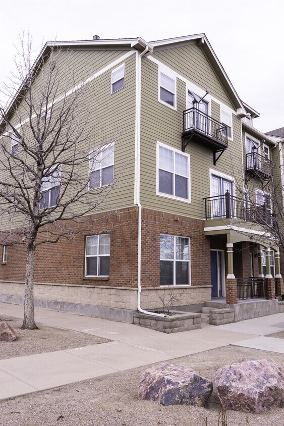 302 E Fountain Blvd, Colorado Springs, CO 80903 Townhome Rentals in Colorado Springs CO