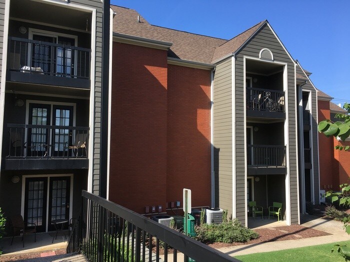 Foto principal - 608 2nd Ave S