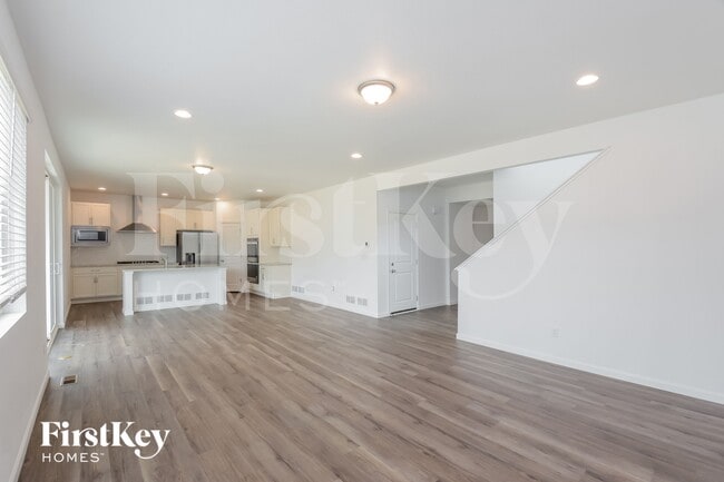 Building Photo - 14685 Normande Dr