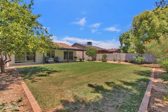 Foto del edificio - 6867 E Phelps Rd