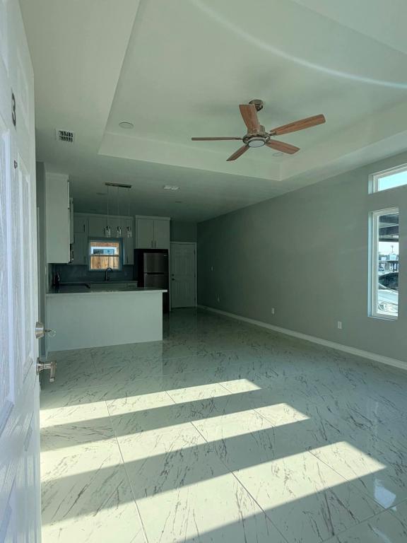 Foto del edificio - 3806 Rosewood Ln