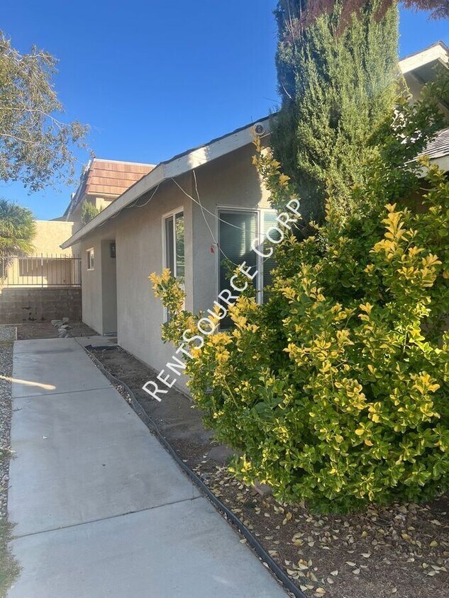 Foto principal - 504 W. Avenue J4-Unit 504A