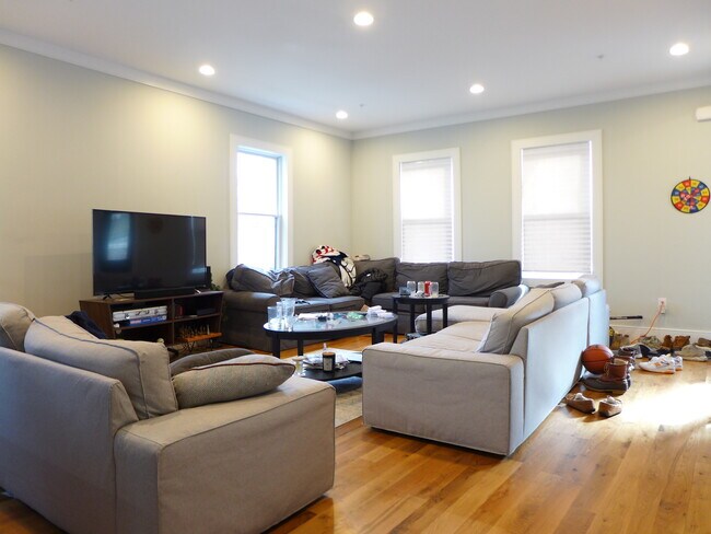 Foto del edificio - 175 Walnut St