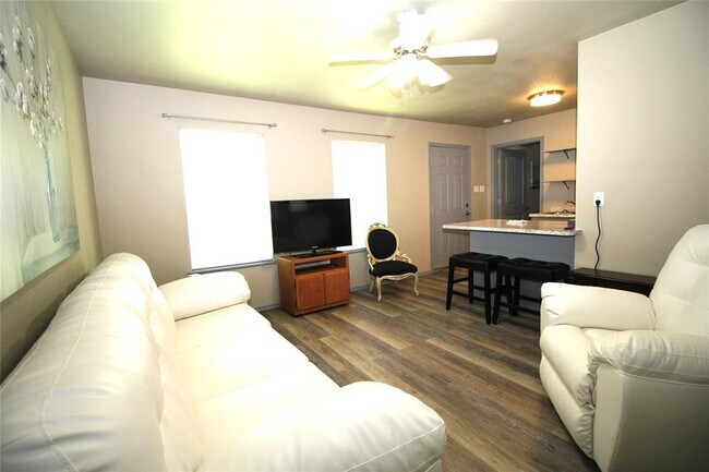 Foto del edificio - 609 Abell St S