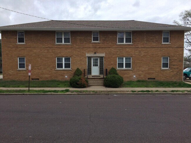 Building Photo - 201 N 6th St