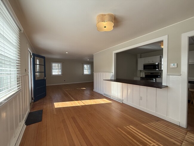 Building Photo - 2 Cochituate Rd