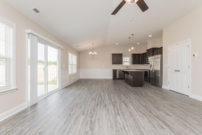 Building Photo - 432 Pebble Shore Dr