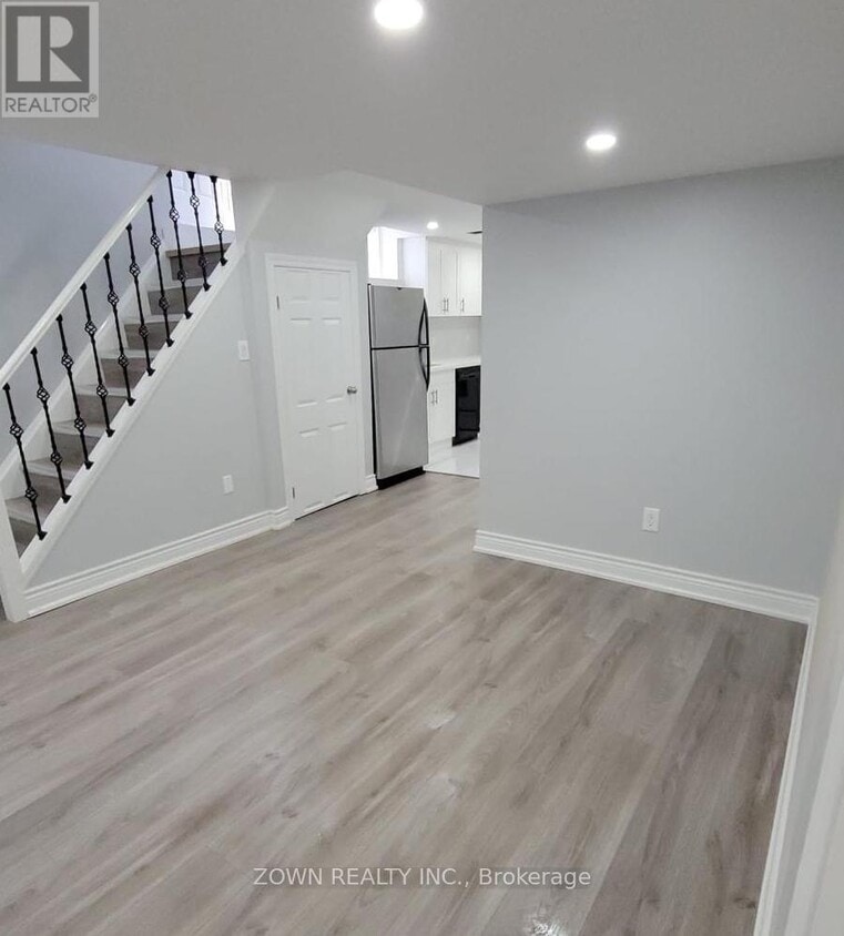 Primary Photo - 1668 Portland Ct