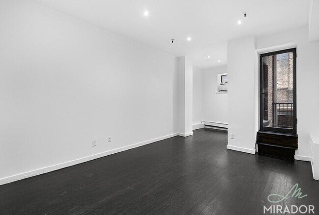 Foto del edificio - 0 bedroom in New York NY 10003