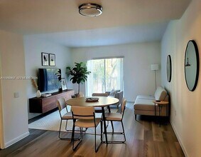 Building Photo - 2660 W 76th St