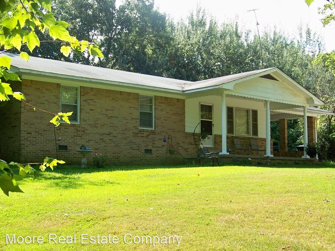 Foto principal - 3 br, 2 bath House - 731 Doran Road