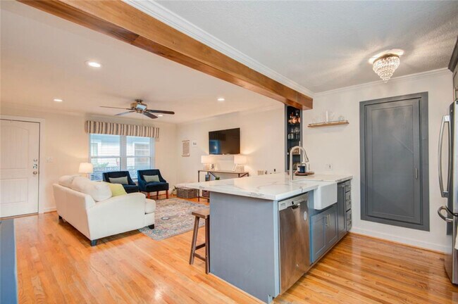 Foto del edificio - 1527 Rutland St