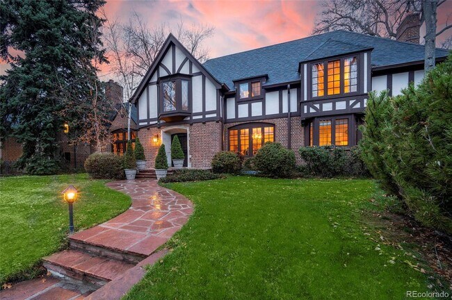 Foto del edificio - LOCATION LOCATION!! Exquisite English Tudor at the Denver Country Club located just 1 block away ...