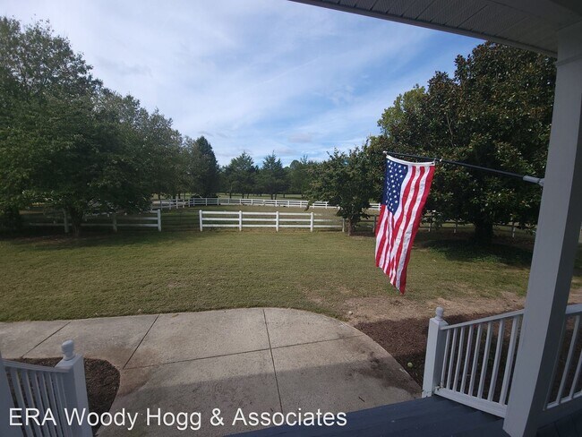 Foto del edificio - 5 br, 3.5 bath House - 11100 Dixie Ln