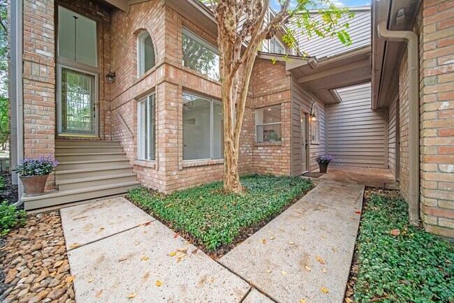 Foto del edificio - 45 N Lakeridge Cir