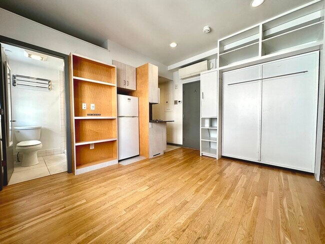 Foto del edificio - 145 Bowdoin St