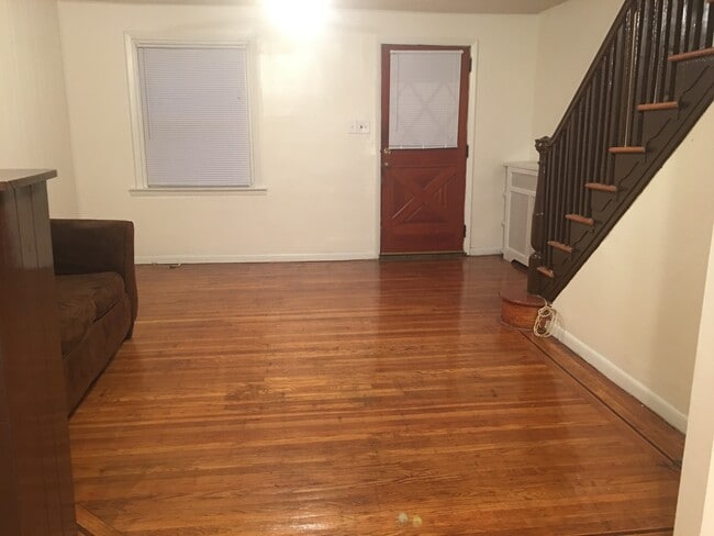 Building Photo - 1211 Alcott St