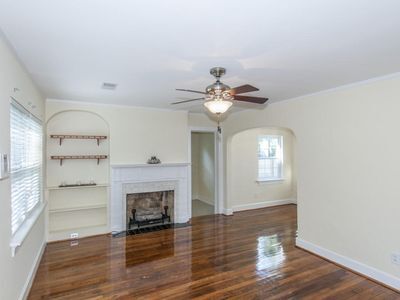 Building Photo - 15 Fenwick Dr