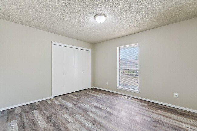 Building Photo - 3 bed house in NW OKC