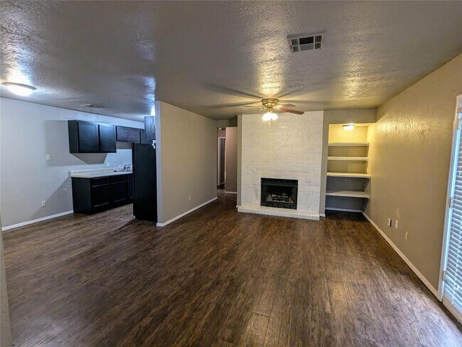 Building Photo - 1411 Concord Dr