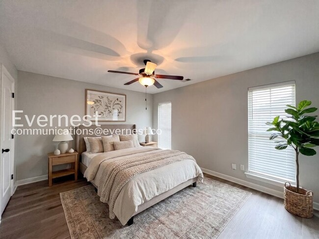 Building Photo - 8843 Smith Ranch Dr