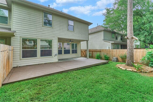 Building Photo - 11 E Burberry Cir
