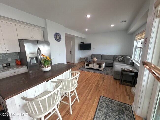 Building Photo - 1515 Ocean Terrace