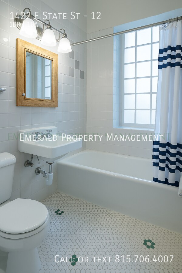 Foto del edificio - 1422 E State St