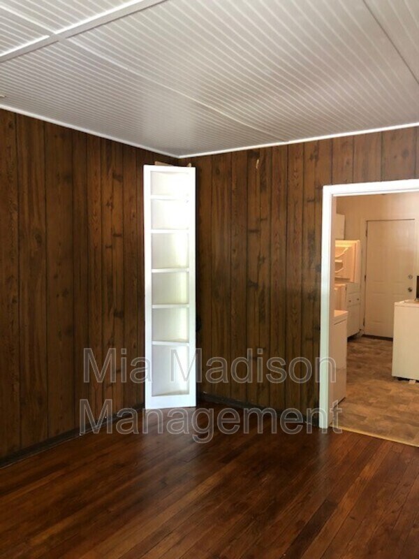 Foto del edificio - 115 Hibiscus Ave