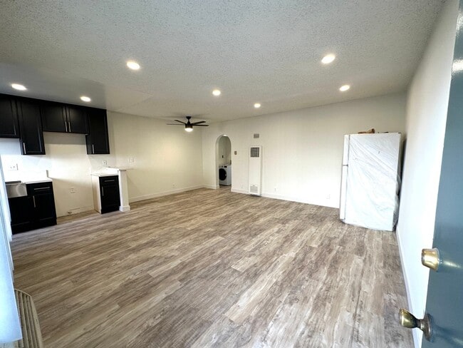 Foto del edificio - 3419-31 Keystone Ave