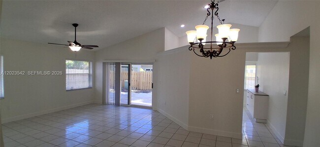 Foto del edificio - 3277 NW 123rd Ave