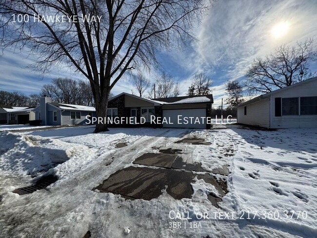 Building Photo - Walnut Wonder: Rent this 'Kitchen-nificent...