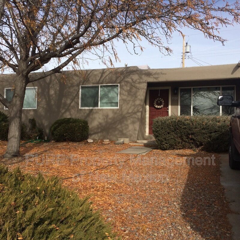Primary Photo - 3500 Edgecliff Dr