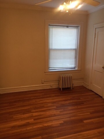 Building Photo - 839 Clarence Ave