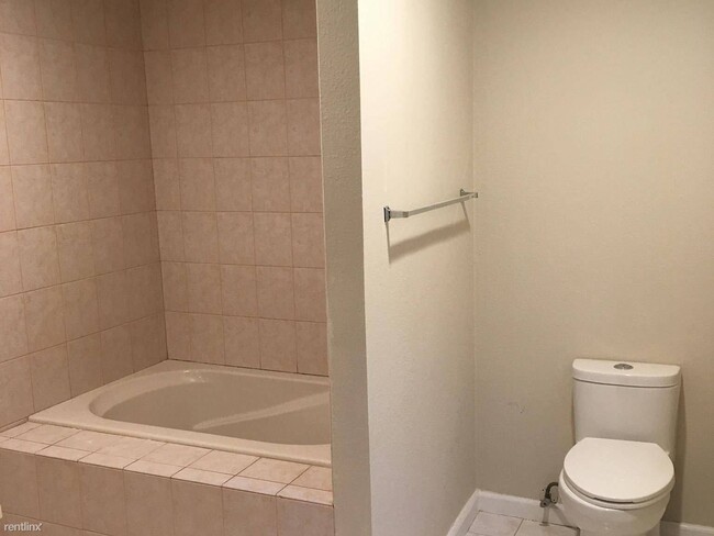 Building Photo - 1791 Camargo Dr