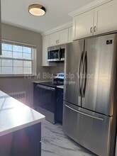 Building Photo - 6912 Murray Ave