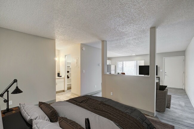 Building Photo - Kalo Four Seasons