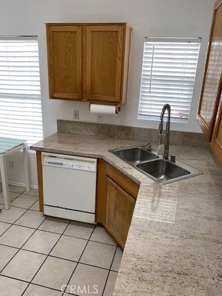 Foto del edificio - 27628 Powell Dr