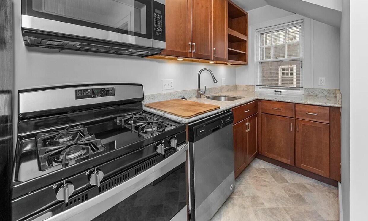 Foto principal - 832 S Main St