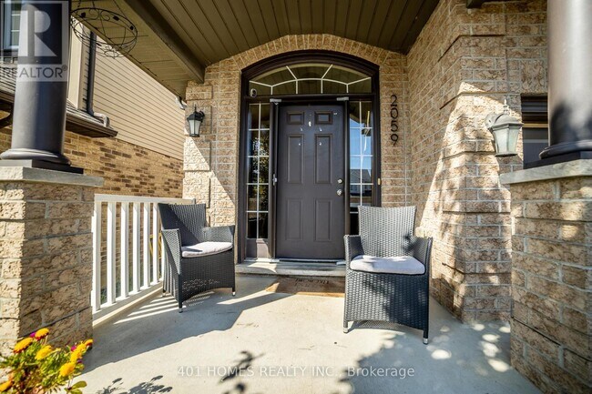Building Photo - 2059 Rollingacres Dr