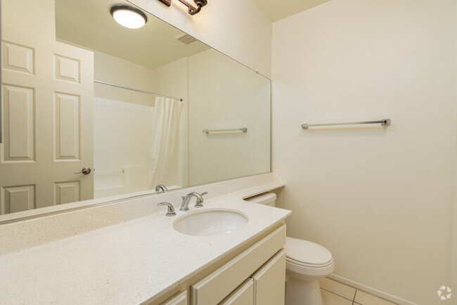 Estudio - 475SF - Baño - Chateau Dearborn