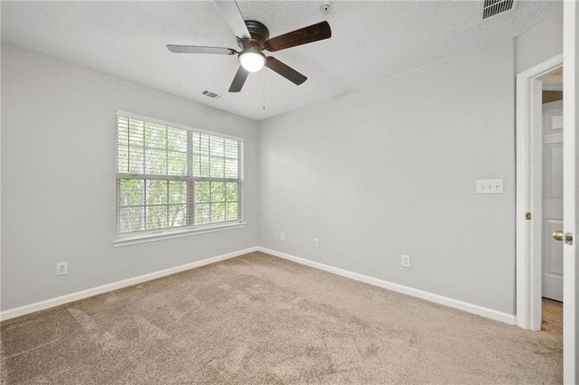 Building Photo - 605 Market Pl Ln