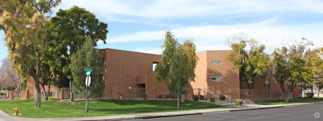 Building Photo - 7494 E EARLL Dr