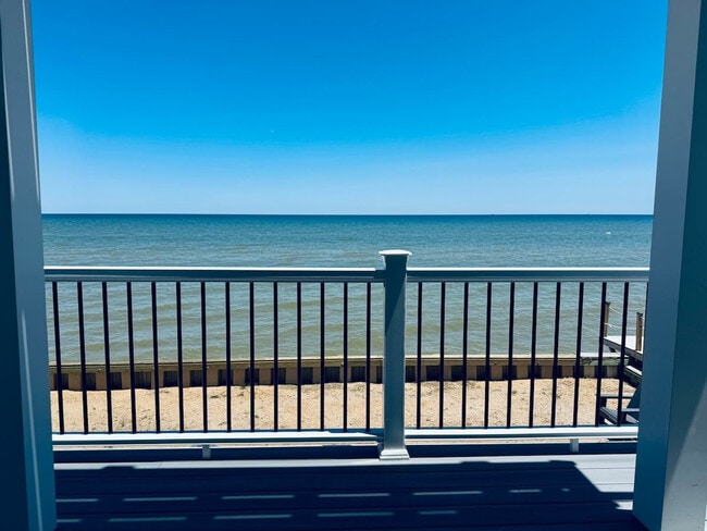 Building Photo - 15378 Holly Dr