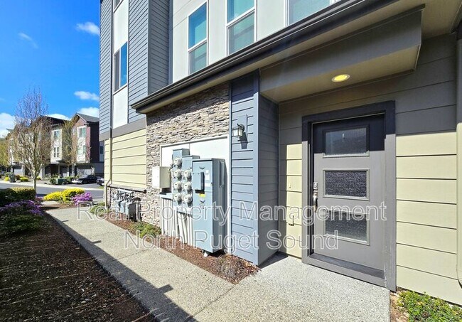 Building Photo - 12909 20th Dr W