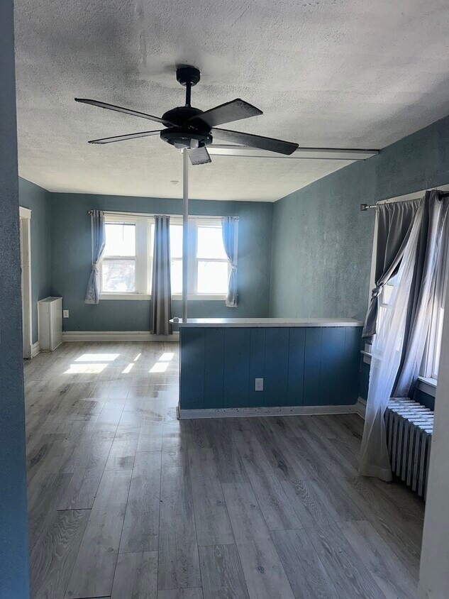 Building Photo - 154 W 118th St