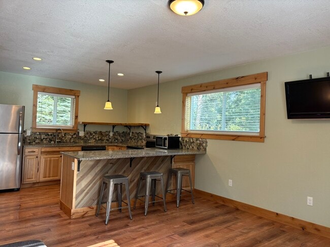 kitchen - 403 Carr Creek Rd