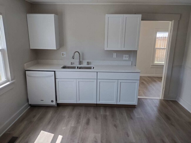 Foto del edificio - 422 S Oak St