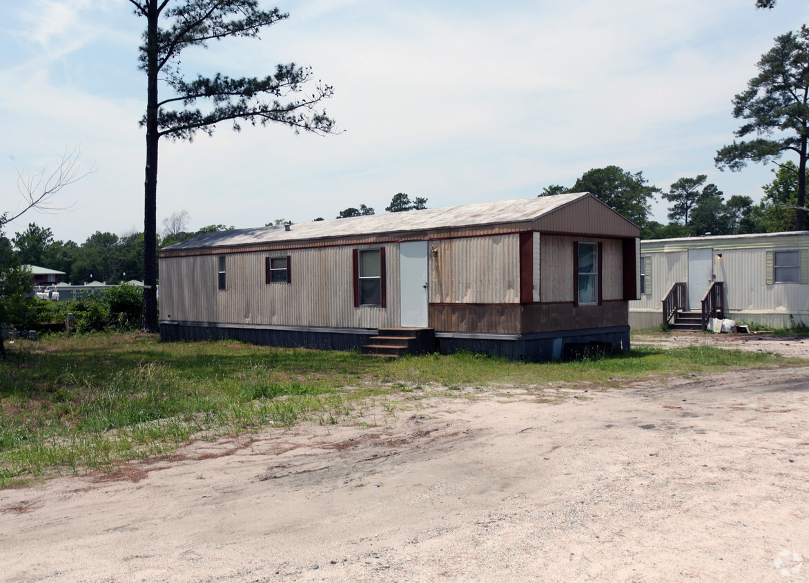 Primary Photo - Pine View Mobile Home Park