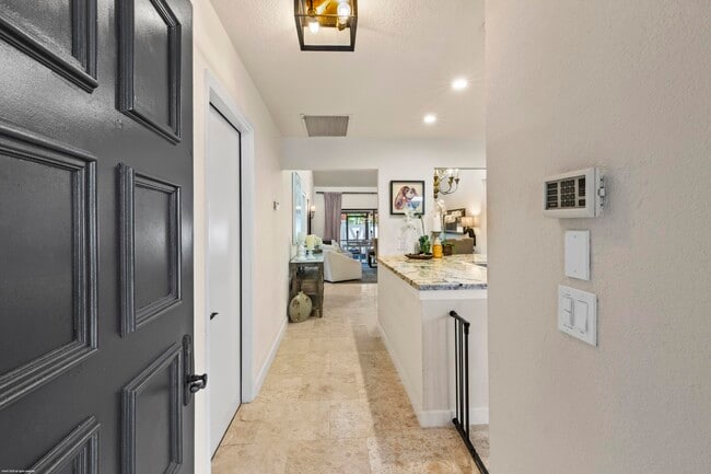 Building Photo - 13424 Bedford Mews Ct